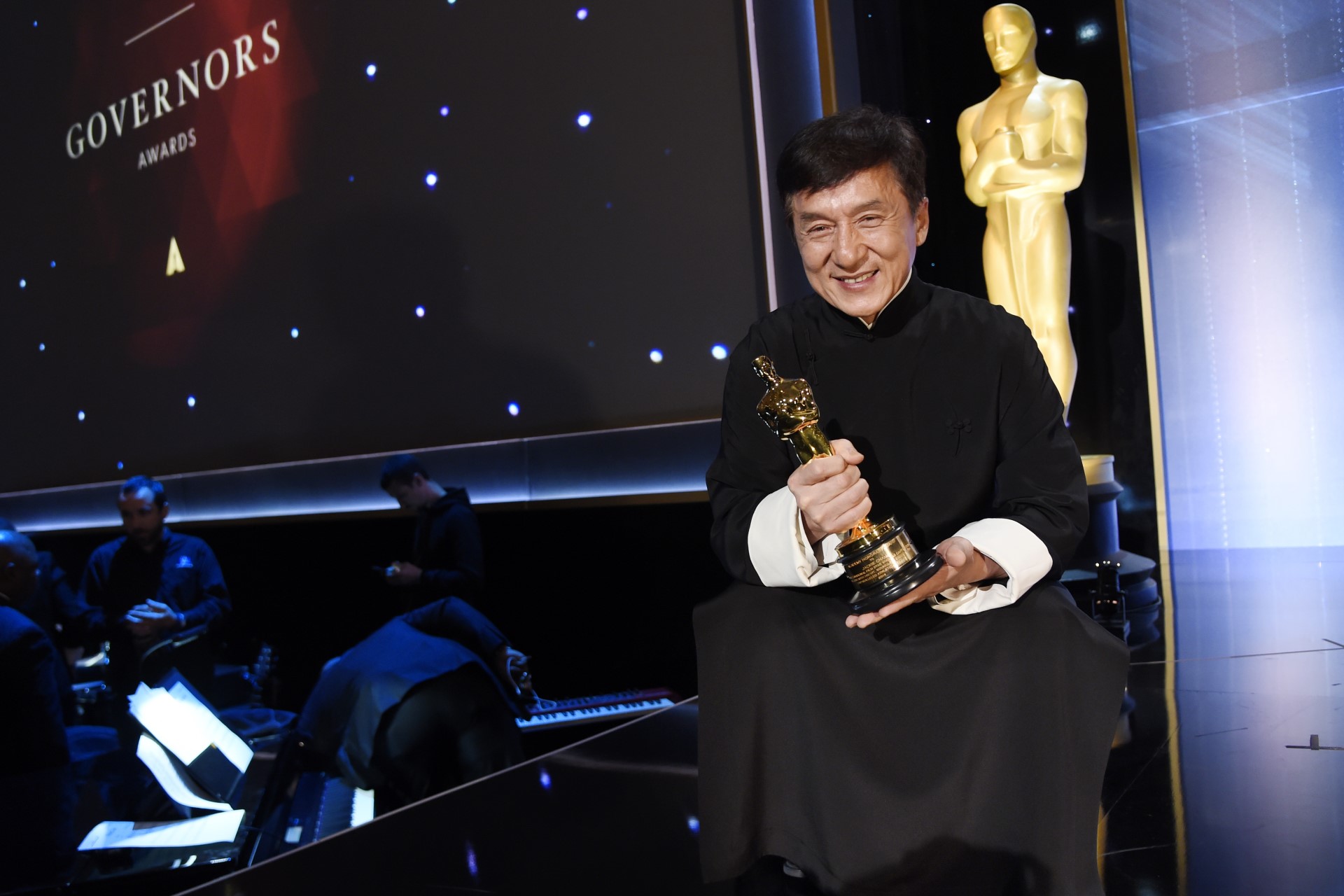 Oscar Bagi Jackie Chan